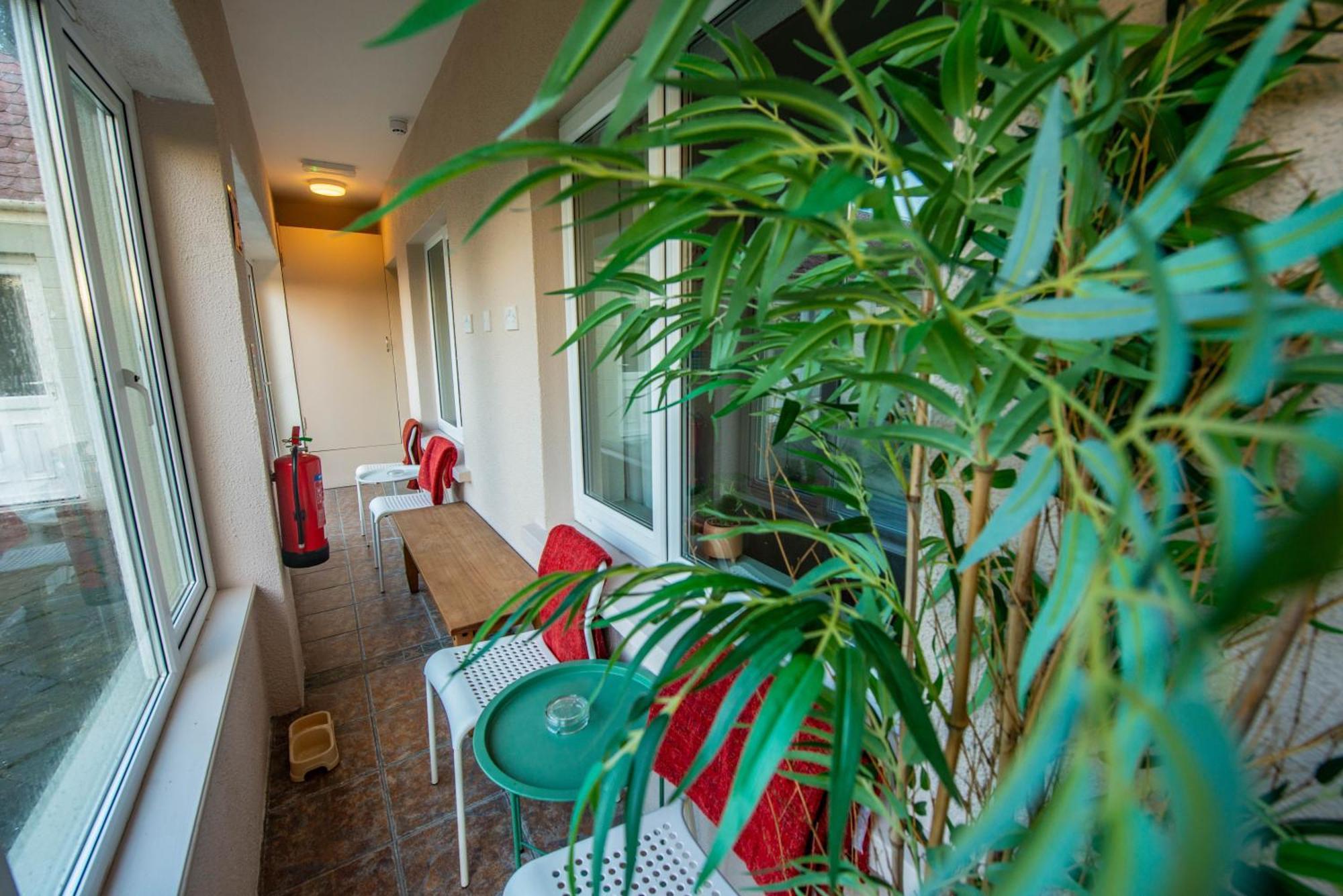 Greenfield Lodge Hotel Bar & Bistro Headford Екстериор снимка