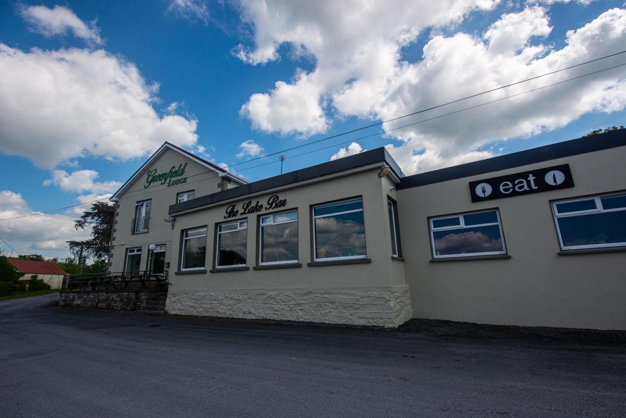 Greenfield Lodge Hotel Bar & Bistro Headford Екстериор снимка